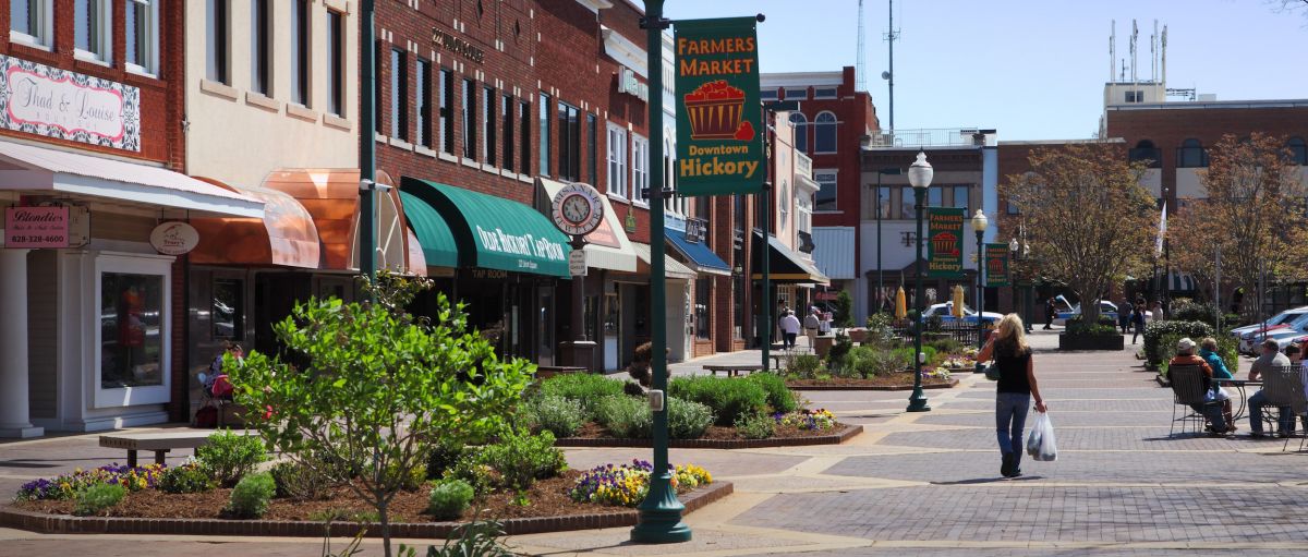 Shop Smart Tips for Your Trip to Hickory Furniture Mart